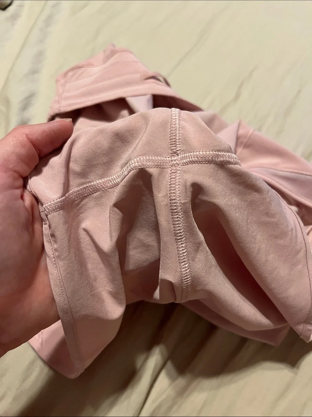 lululemon athletica Pink 4” HR hottie hot shorts - Picture 4 of 4